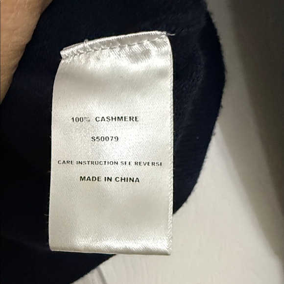 Men's Black Sweater - Picture 4 of 4